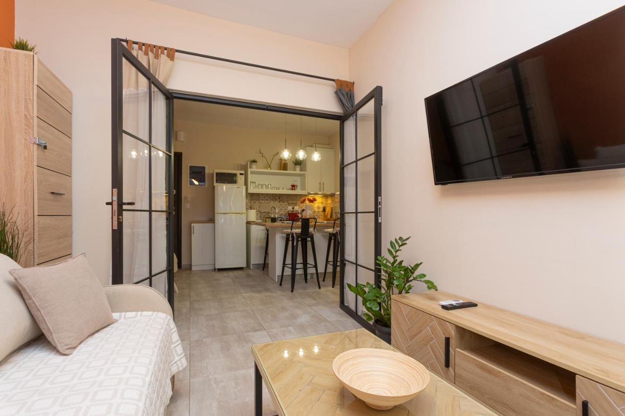 3C'S Apartment Thess :Central, Cosy & Convenient سالونيك المظهر الخارجي الصورة